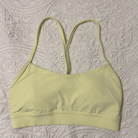 Lululemon Sports Bra *FREE SHIPPING* - Picture 1 of 2